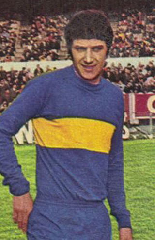 <span class="mw-page-title-main">Milton Viera</span> Uruguayan footballer (born 1946)