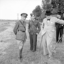 Montgomery, Peter II of Yugoslavia and Winston Churchill MontgomeryPedroIIDeYugoslaviaYChurchill04071941.jpg