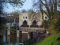 Wasserwerk Munjara von 1907-1908 der Stadt Karlovac oberhalb des Wasserfalls bei Ozalj