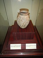 Striped pottery (500 BC-AD 1000)