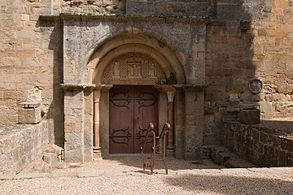 Portál kostela