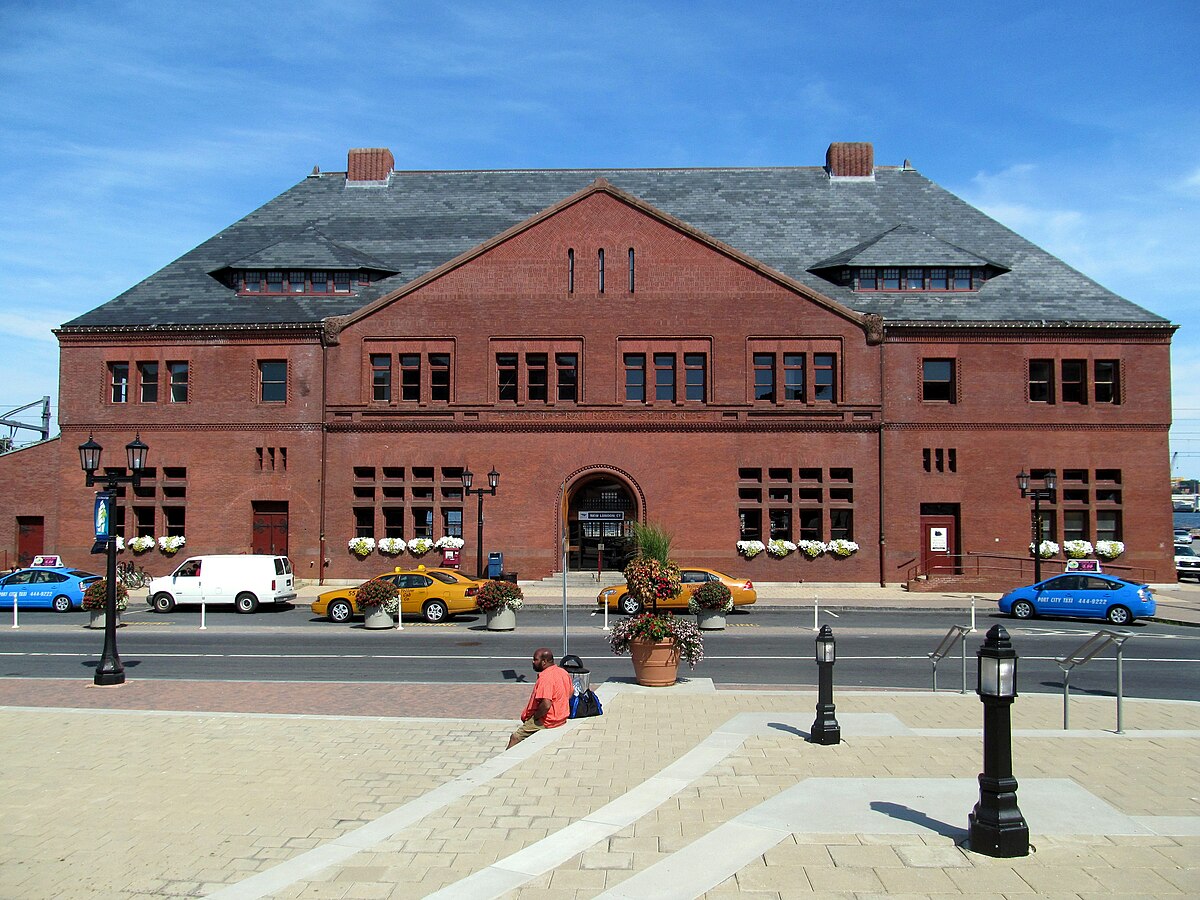 New London Union Station - Wikipedia