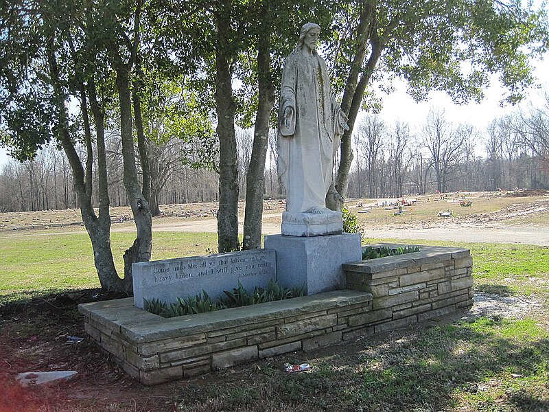 File:New Park Memorial Gardens Memphis TN 012.jpg