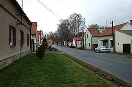 Hoofdweg door het dorp (2012)