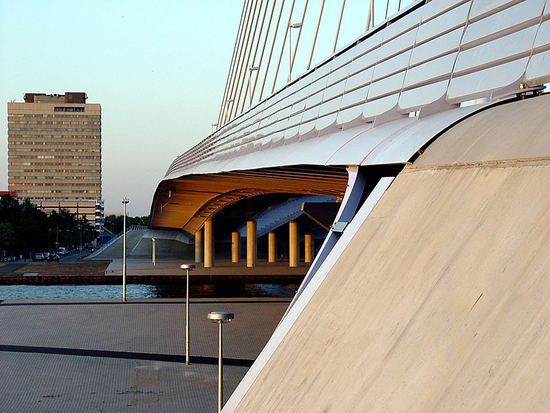 File:Onder Prins Clausbrug - panoramio.jpg