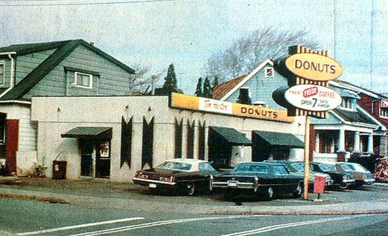 File:Original Tim Horton's (29833801682).jpg