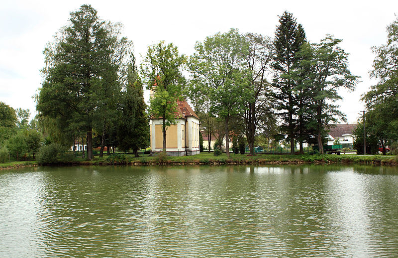 File:Příbraz, west pond.jpg