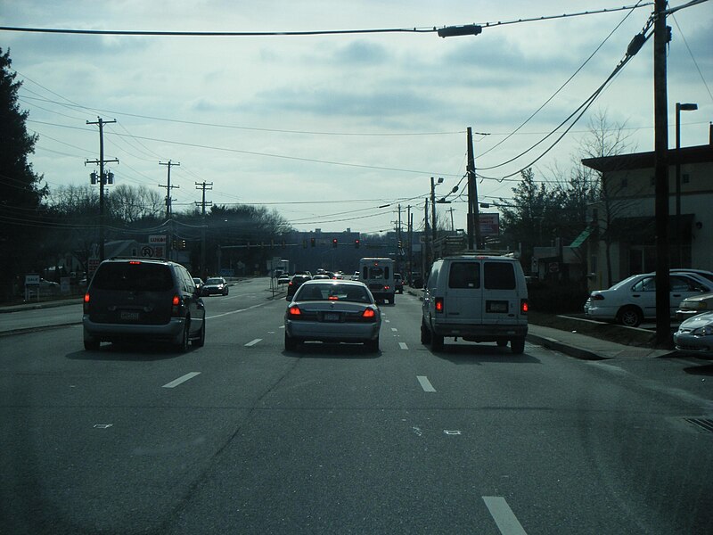 File:PA 611 SB past Blair Mill Road.JPG