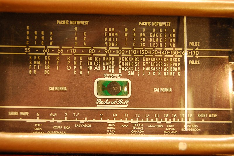 File:Packard Bell Radio Trade Mark Stationized Dials.jpg