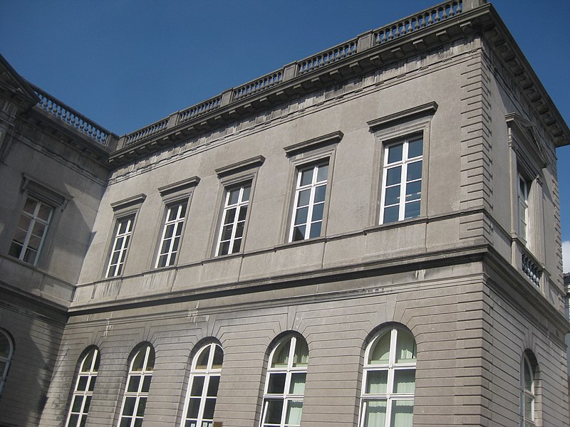 File:Palais de justice, rue de Nimy, Mons.jpg