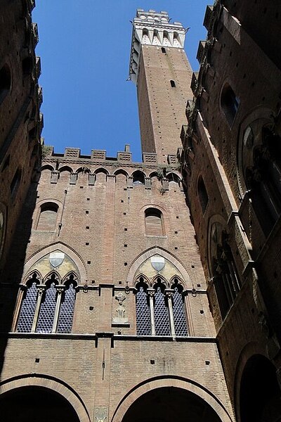 File:Palazzo Pubblico in Siena.jpg