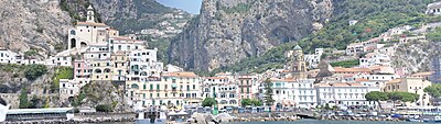 Миниатюра для Файл:Panorama Amalfi.jpg