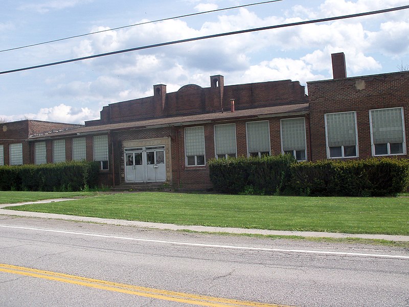 File:Petersburg, Ohio School.JPG