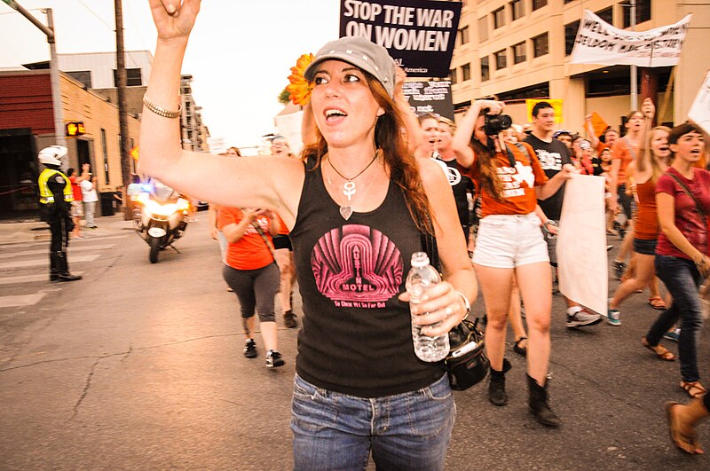 File:Pro Choice March-Texas State Capitol-2013 07 01-9248 (9215827777).jpg