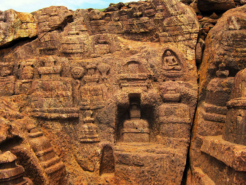 File:Pushpagiri (Langudi Hill) - Jajpur - Odisha - Buddhist site - Rock-Cut Stupas - 2.JPG