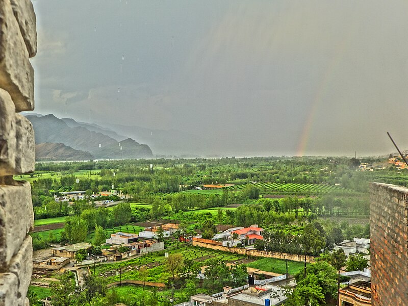 File:Rain-bow.JPG