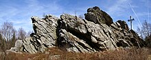 Die Richelsley, ein Erosionrest aus Konglomeraten der Gedinne-Stufe (tiefstes Unter-Devon, ca. 415 Mio. Jahre alt), westlich von Monschau im belgischen Teil der Eifel