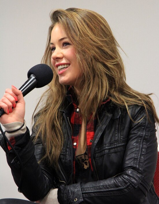 Roxanne McKee portrayed Louise Summers.