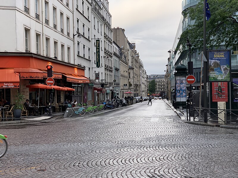 File:Rue Londres - Paris IX (FR75) - 2021-06-29 - 2.jpg