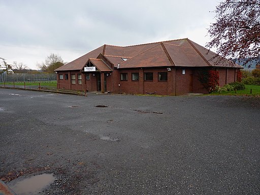 Small picture of Rushbury Village Hall courtesy of Wikimedia Commons contributors