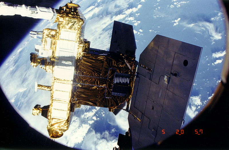 File:STS-41-G ERBS deployment.jpg