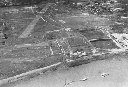 Shanghai LungHuaAirport ca1931.jpg