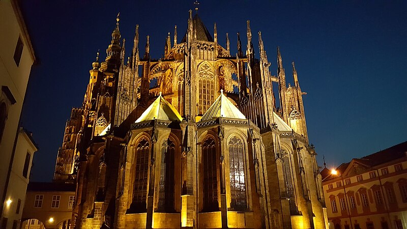 Файл:St. Vitus Cathedral in Prague 2016.jpg