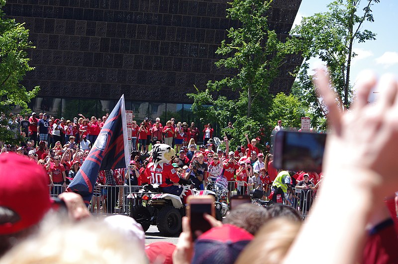 File:Stanley Cup Parade (42853180231).jpg