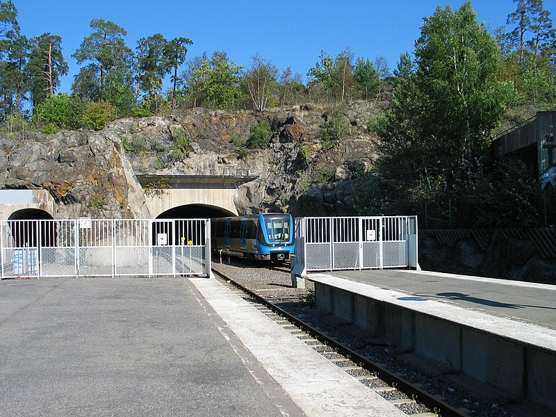 File:Stockholm subway sätra 20060913 004.jpg