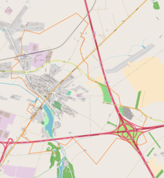 Mapa konturowa Strykowa, blisko centrum na lewo znajduje się punkt z opisem „Kirkut w Strykowie”