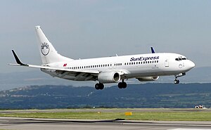 Sunexpress.b737-800.tc-sul.bristol.arp.jpg