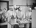 בית ספר צבאי לבישול באלדרשוט, בריטניה, ב-1939