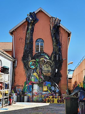 The Monkey by Bordalo II Xabregas Lisboa 01.jpg