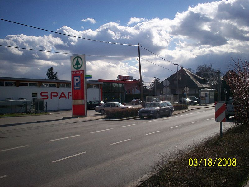 File:The store close to my uncle's. - panoramio.jpg