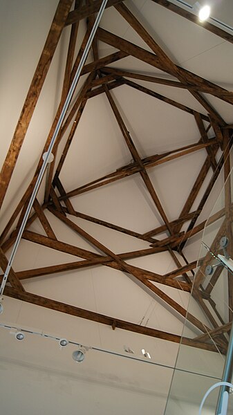 File:Tower interior, Leeds City Museum (11th July 2012).JPG