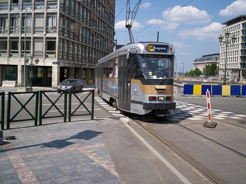 File:TramBrussels ligne94 Louise.JPG