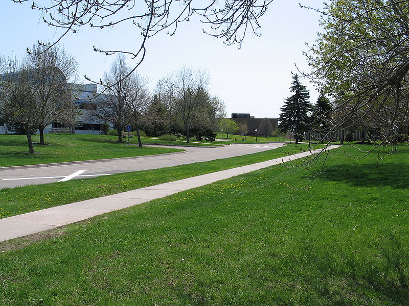 File:UMoncton - Ingénierie1.jpg