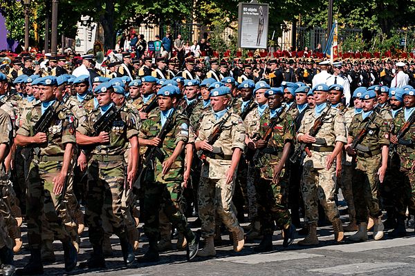 A multinational UN battalion at the 2008 Bastille Day military parade