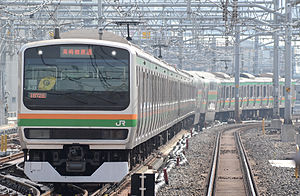 上野 - 東京間を走行するE231系1000番台（2015年3月、御徒町駅）