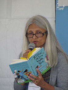 чтение на книжном фестивале в Гейтерсбурге в 2014 г.