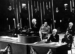 U.S. President Harry Truman addressing the participants in the San Francisco Conference, from which the Franco regime was excluded, and which was attended by prominent Republican politicians as guests. UnitedNationsconference.jpg