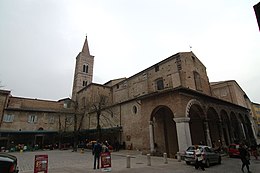 Urbino-chiesa01.jpg