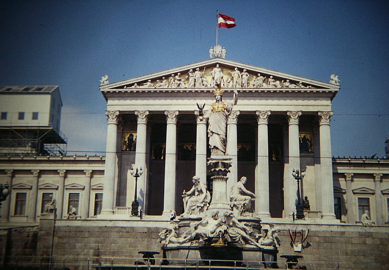 File:Vienna Parliament Statue of Pallas-Athena (9812695286).jpg