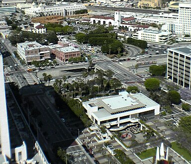 2005 view. Main St. runs along the left (west) side from the Plaza area (top left), over US 101 (site of the Baker Block) and along the western edge of the Los Angeles Mall (bottom center), site of the buildings described below (Downey Building through Ducommun Block).