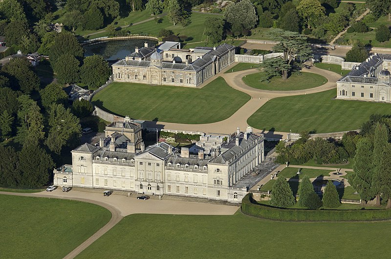 File:Woburn Abbey (15131690072).jpg