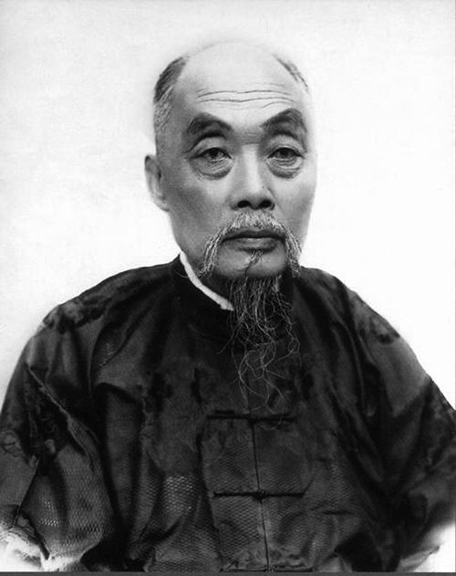 Китайские чанга. Чжан Цзянь. Лю Чжан. Чжан Чуньцяо. Бань ГУ историк.