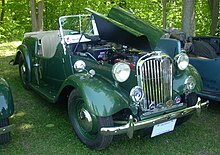 1954 Singer SM Roadster series 4AD, showing the fixed bonnet sides with a divided central portion '54 Singer 4AD Roadster (Hudson).JPG