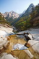 Ein Wasserfall im Kumgang-Gebirge