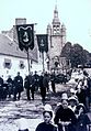 Procession de la Fête-Dieu à Combrit vers 1920 (photographie de Jacques de Thézac).