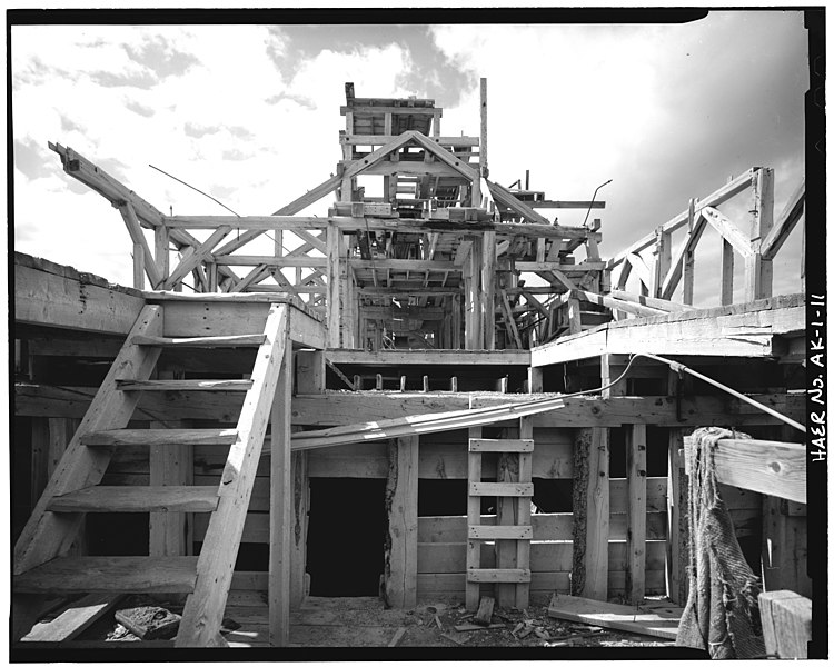 File:11. CONCENTRATION MILL, FRAMING, LOOKING SOUTHWEST FROM LOWER LEVEL - Kennecott Copper Corporation, On Copper River ^ N - LOC - hhh.ak0003.photos.000984p.jpg